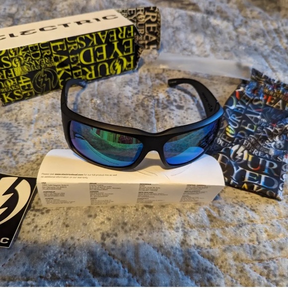 Electric HOY Sunglasses Matte Black Frame, Grey/Green 580 Pro Lenses NWT - Picture 2 of 6